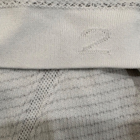 Lululemon Swiftly Tech Short Sleeve Crew Heathered White - Picture 7 of 9